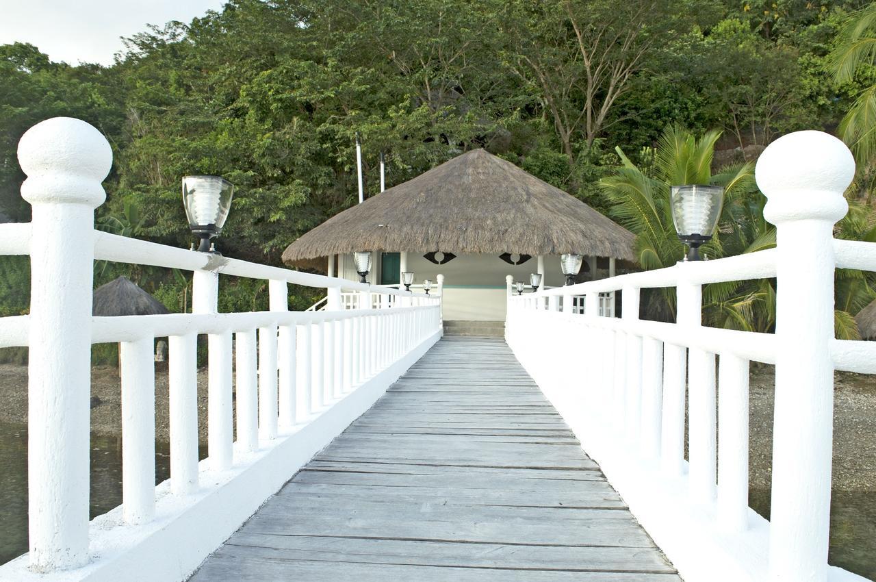 בוסואנגה Iris Island Eco Resort מראה חיצוני תמונה